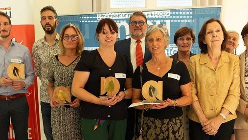 Photo de groupe des lauréats des Trophées des métiers du domicile 2023